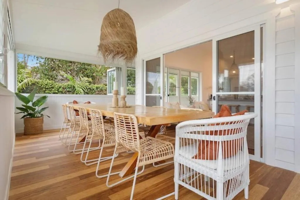 Fuller Holidays - Hacienda, Luxury 5 Bedroom Home With Pool Byron Bay 0*,